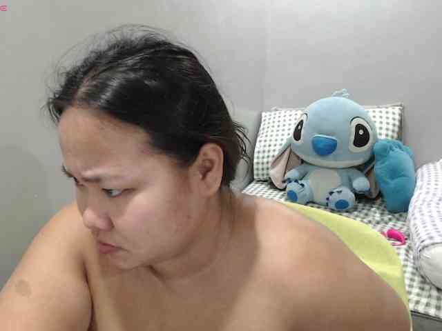 BubbleButtPinay webcam