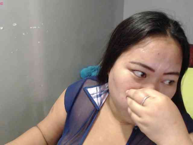 BubbleButtPinay webcam