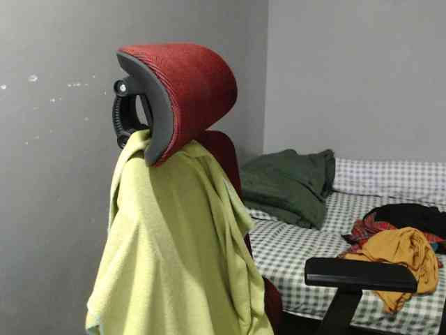 BubbleButtPinay webcam