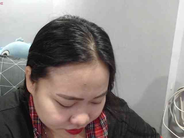 BubbleButtPinay webcam