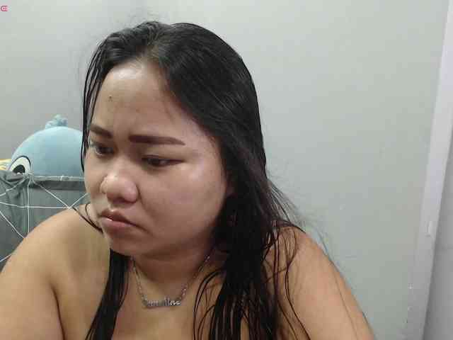 BubbleButtPinay webcam