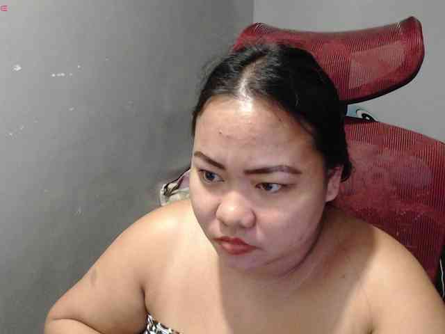 BubbleButtPinay webcam