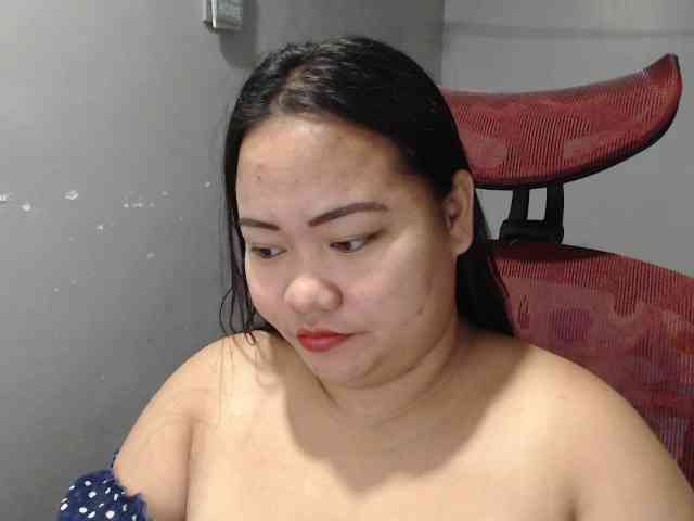 BubbleButtPinay webcam