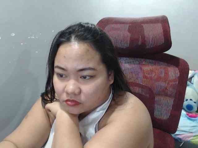 BubbleButtPinay webcam