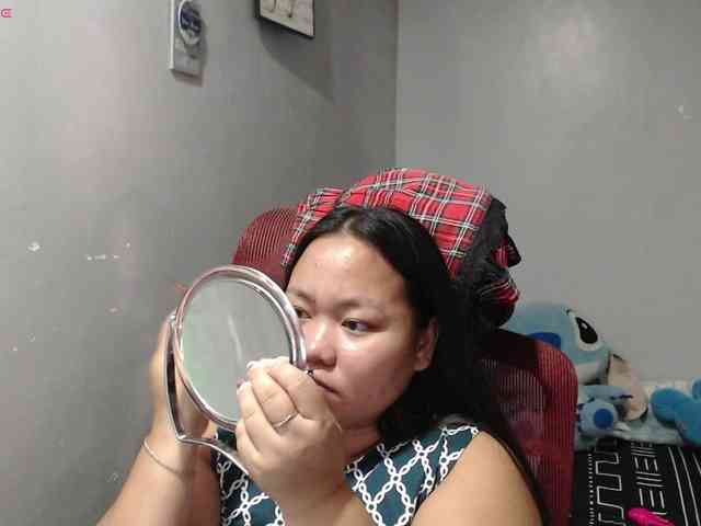 BubbleButtPinay webcam