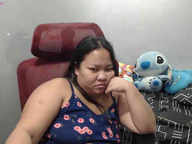 BubbleButtPinay webcam