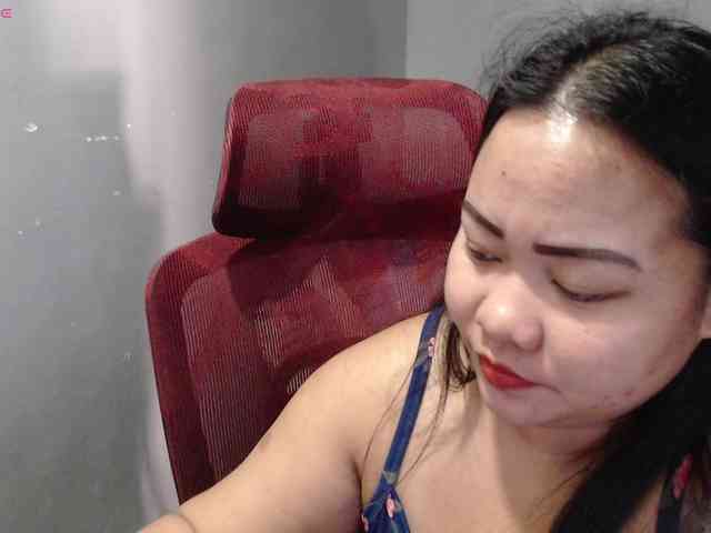 BubbleButtPinay webcam