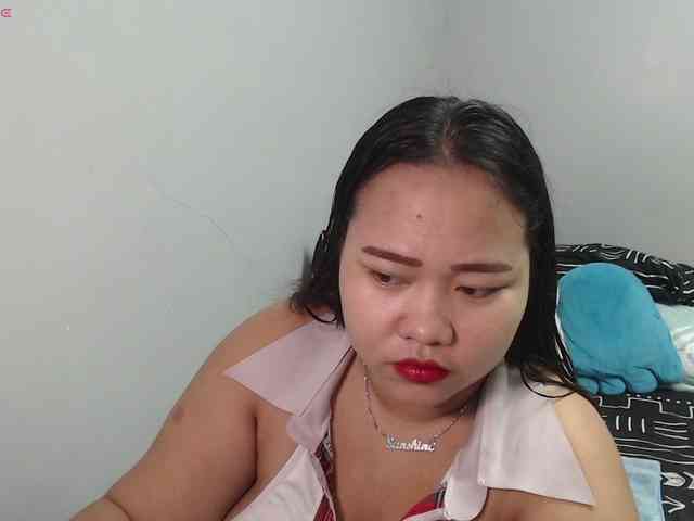 BubbleButtPinay's webcam live show