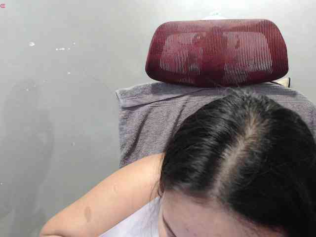 BubbleButtPinay webcam