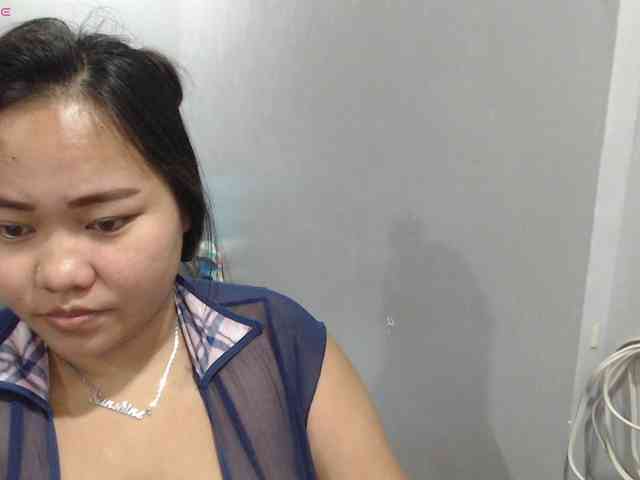 BubbleButtPinay webcam
