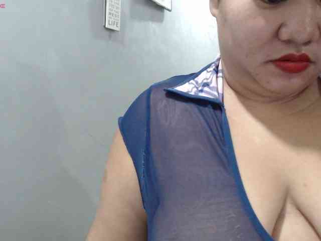 BubbleButtPinay webcam