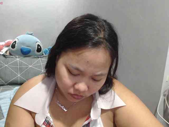 BubbleButtPinay webcam