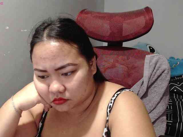 BubbleButtPinay webcam