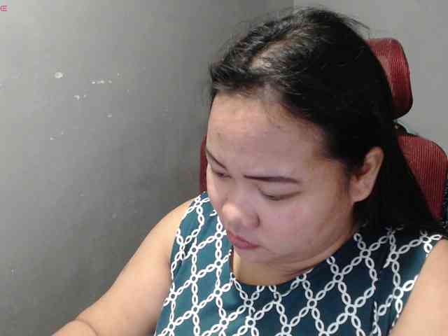 BubbleButtPinay webcam