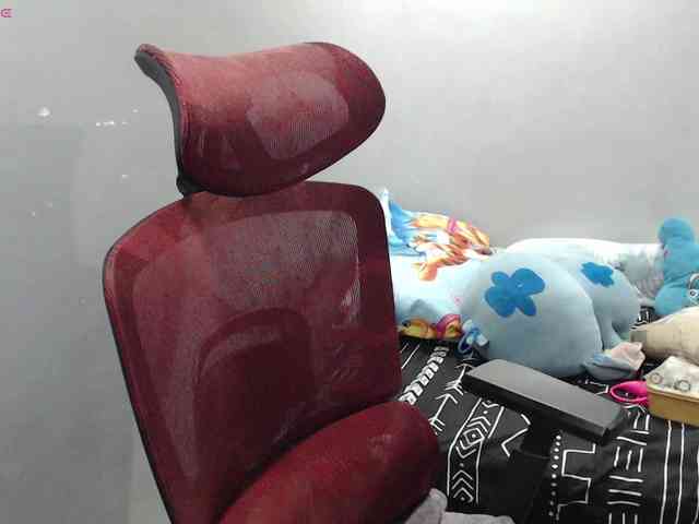 BubbleButtPinay webcam