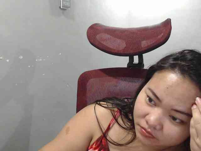 BubbleButtPinay webcam