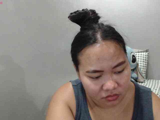 BubbleButtPinay webcam