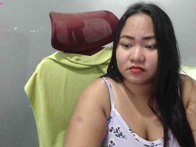 BubbleButtPinay webcam