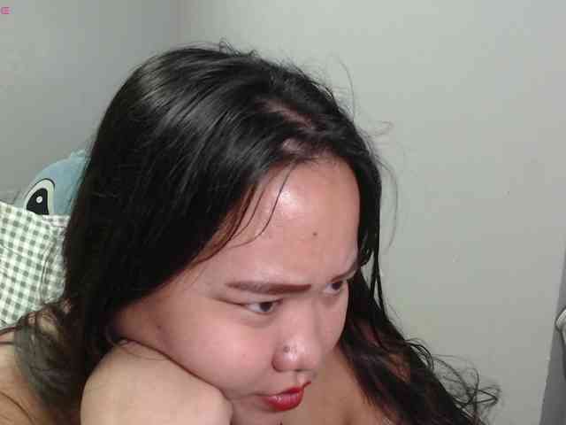 BubbleButtPinay webcam