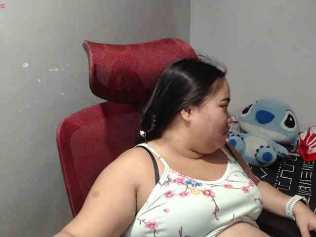 BubbleButtPinay webcam