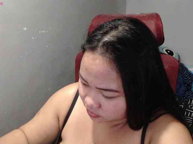 BubbleButtPinay webcam