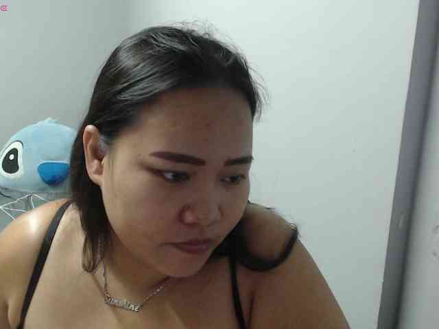 BubbleButtPinay webcam