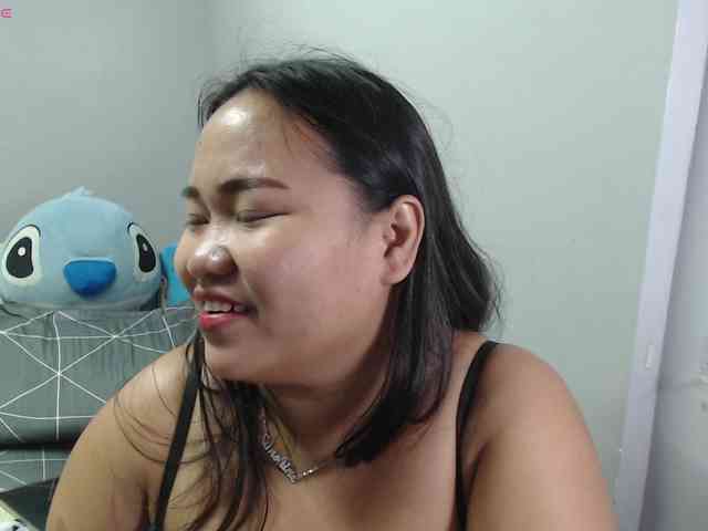 BubbleButtPinay webcam