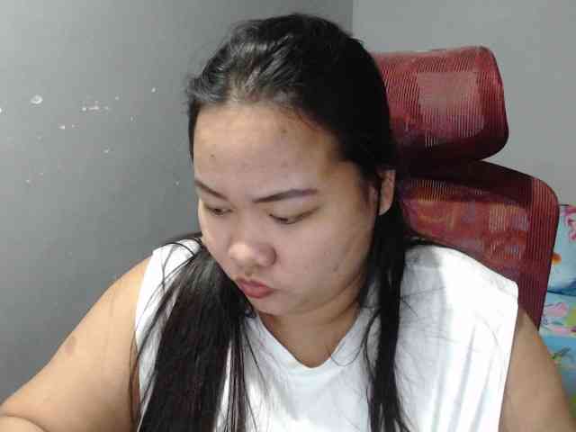 BubbleButtPinay webcam