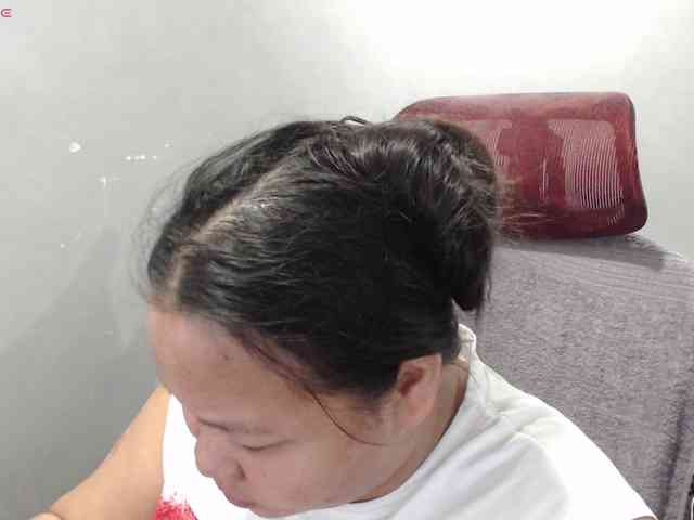 BubbleButtPinay webcam