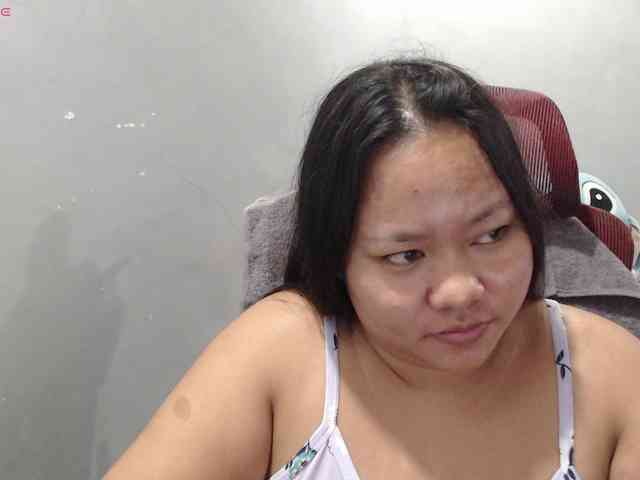 BubbleButtPinay webcam