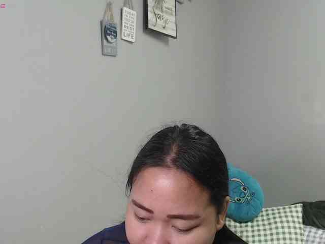 BubbleButtPinay webcam