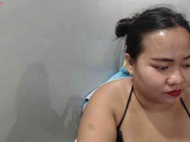 BubbleButtPinay webcam
