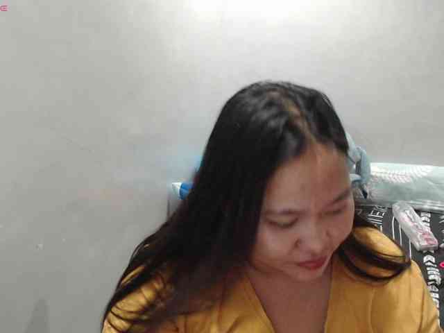 BubbleButtPinay webcam