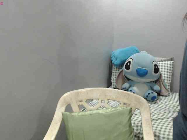 BubbleButtPinay webcam