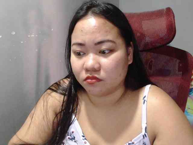 BubbleButtPinay webcam