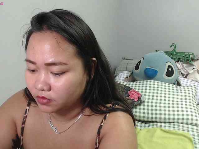 BubbleButtPinay webcam