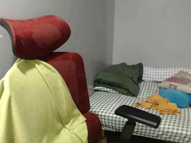 BubbleButtPinay webcam