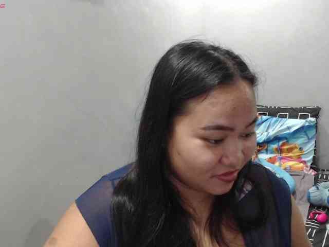 BubbleButtPinay webcam