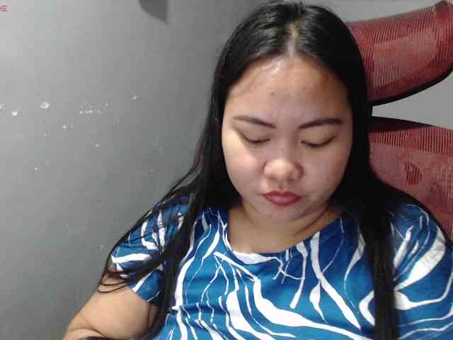 BubbleButtPinay webcam