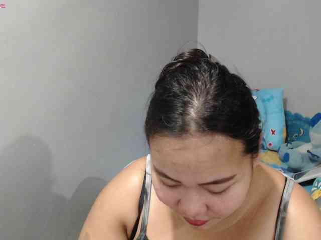 BubbleButtPinay webcam