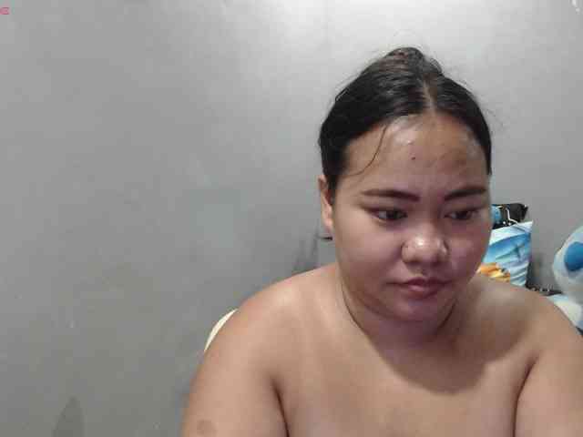 BubbleButtPinay webcam