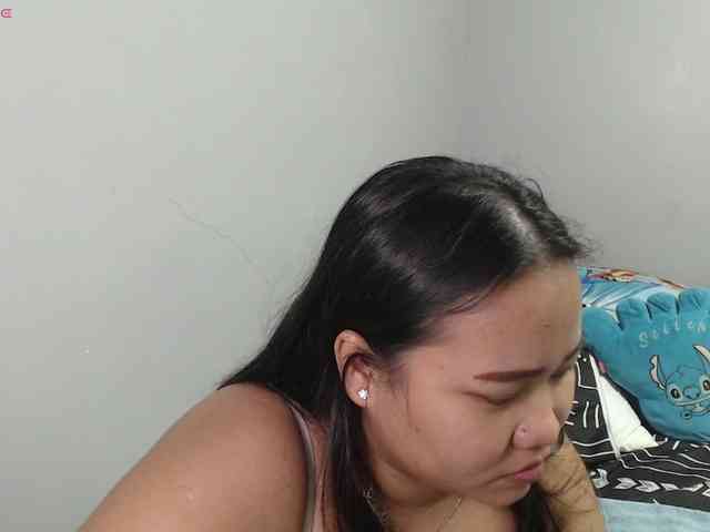 BubbleButtPinay webcam