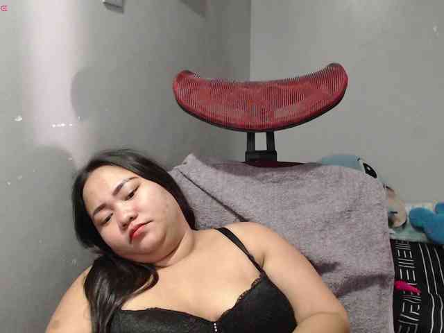 BubbleButtPinay webcam