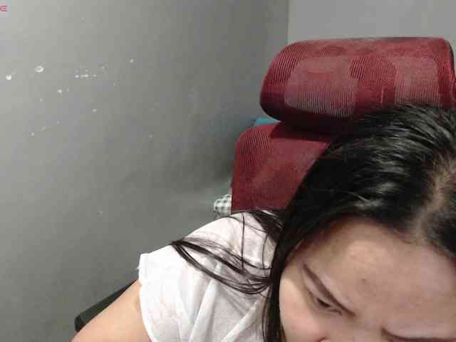 BubbleButtPinay webcam