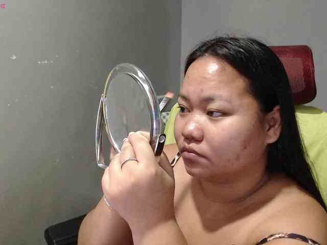 BubbleButtPinay webcam