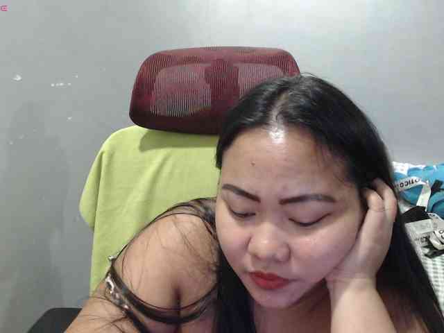 BubbleButtPinay webcam