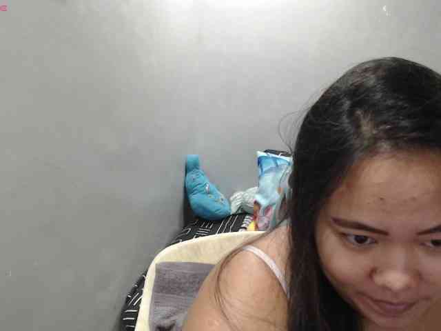 BubbleButtPinay webcam