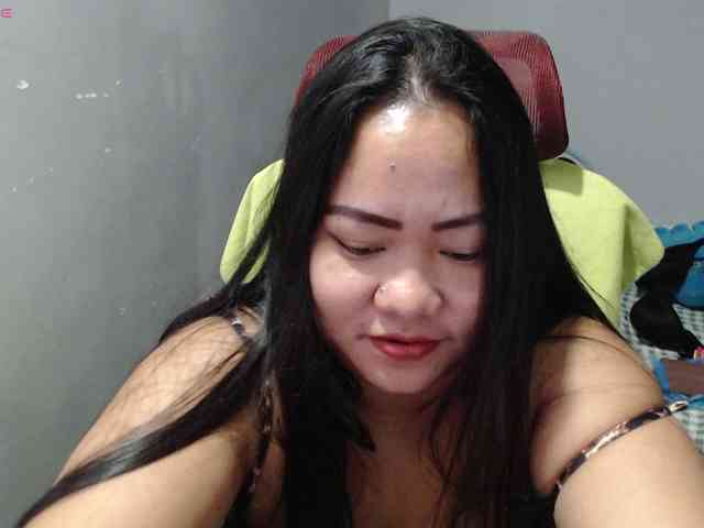 BubbleButtPinay webcam