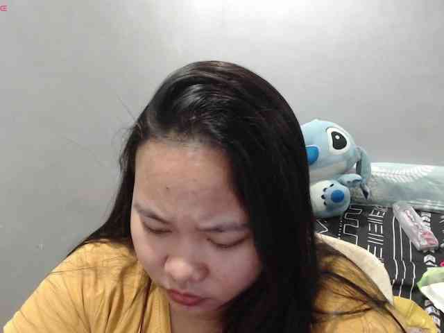 BubbleButtPinay webcam