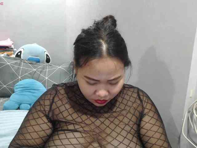BubbleButtPinay webcam